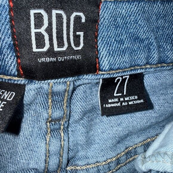 BDG Light Blue Non Distressed Medium Wash “Girlfriend High-Rise Cropped” size 27 - Picture 7 of 11